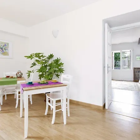 Domus Citri 3* Καζέρτα
